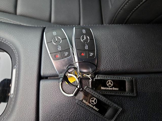Photo of 2020 White Mercedes-Benz GLS 450