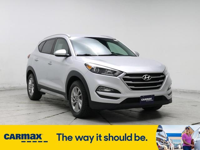 Photo of 2018 Silver Hyundai TUCSON