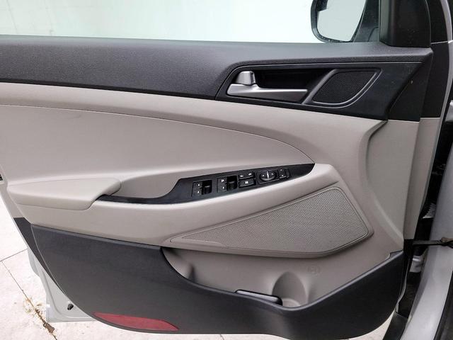 Photo of 2018 Silver Hyundai TUCSON