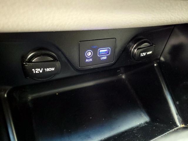 Photo of 2018 Silver Hyundai TUCSON