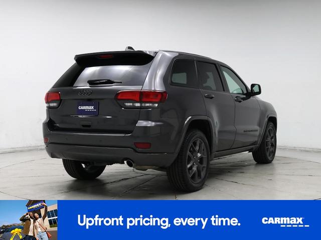 Photo of 2021 Gray Jeep Grand Cherokee