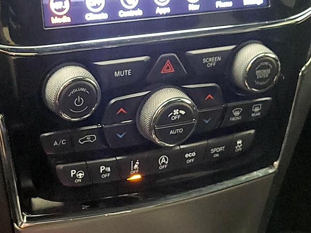 Photo of 2021 Gray Jeep Grand Cherokee