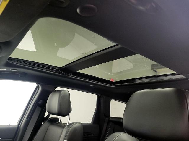 Photo of 2021 Gray Jeep Grand Cherokee