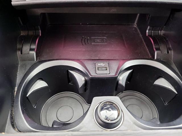 Photo of 2024 White BMW 330