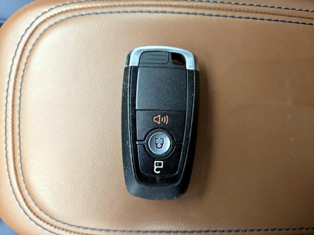 Photo of 2023 Black Ford Maverick