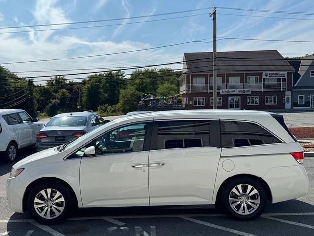 Photo of 2014 White Diamond Pearl Honda Odyssey