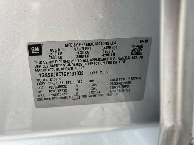 Photo of 2016 Silver Ice Metallic Chevrolet Suburban