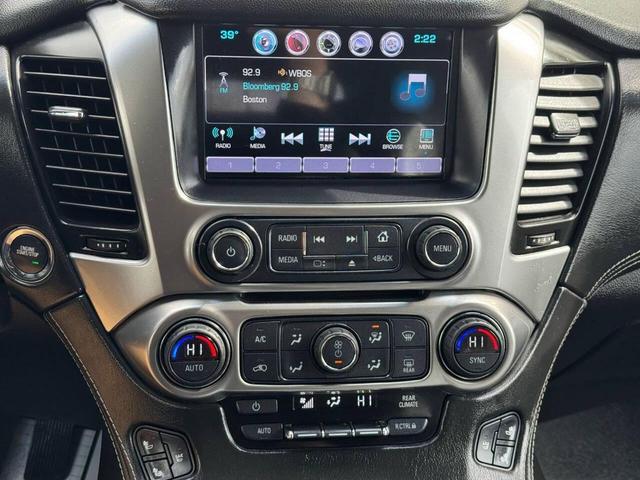 Photo of 2016 Silver Ice Metallic Chevrolet Suburban