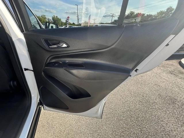 Photo of 2019 White Chevrolet Equinox