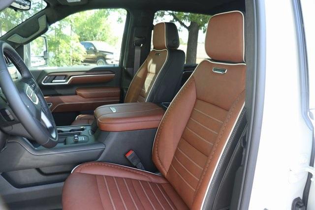 Photo of 2026 Summit White GMC Sierra 2500
