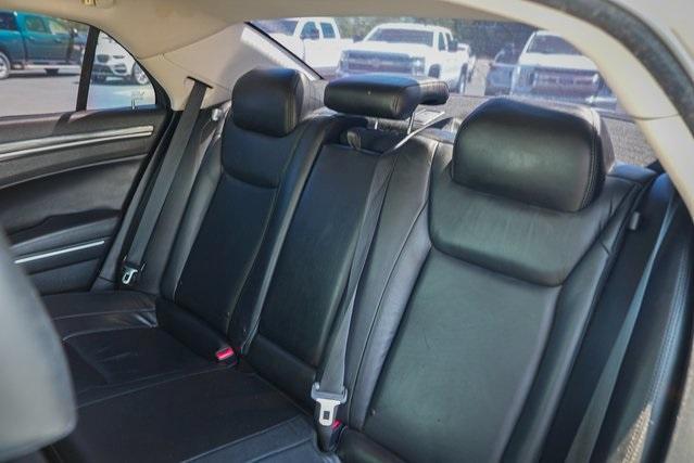 Photo of 2017 Granite Crystal Clearcoat Metallic Chrysler 300