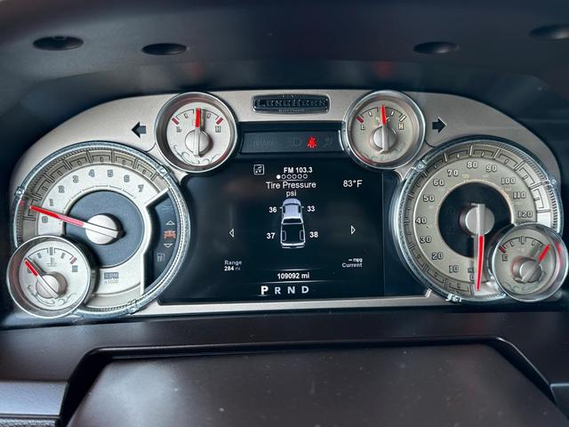 Photo of 2017 Brilliant Black Crystal Pearlcoat RAM 1500
