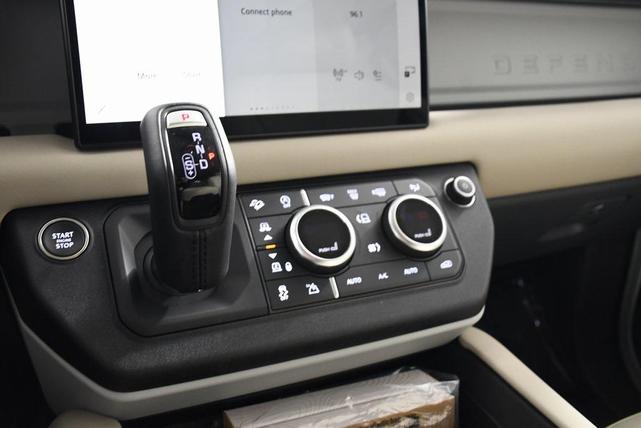 Photo of 2024 Fuji White Land Rover Defender