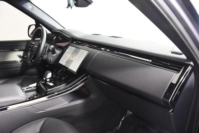 Photo of 2024 Eiger Grey Metallic Land Rover Range Rover Sport
