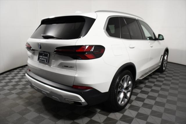 Photo of 2024 Alpine White BMW X5