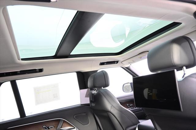 Photo of 2023 Charente Grey Premium Metallic Land Rover Range Rover