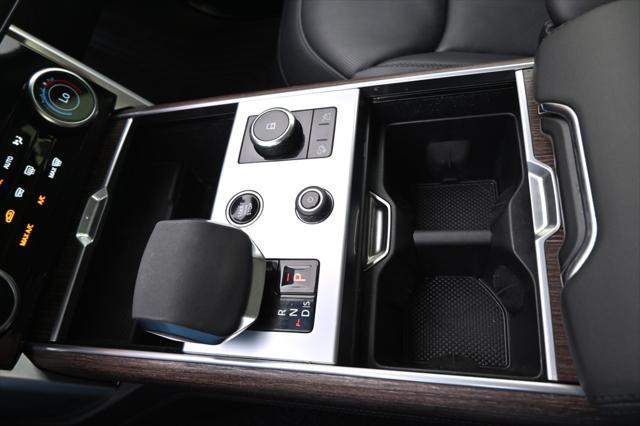 Photo of 2023 Charente Grey Premium Metallic Land Rover Range Rover