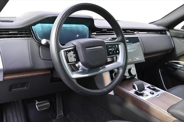Photo of 2023 Charente Grey Premium Metallic Land Rover Range Rover