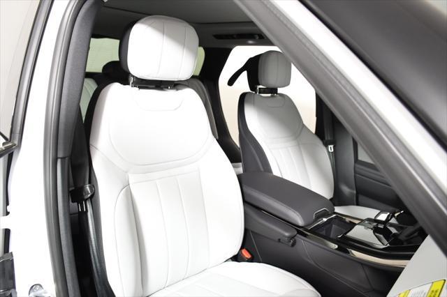 Photo of 2025 Ostuni White Land Rover Range Rover Sport