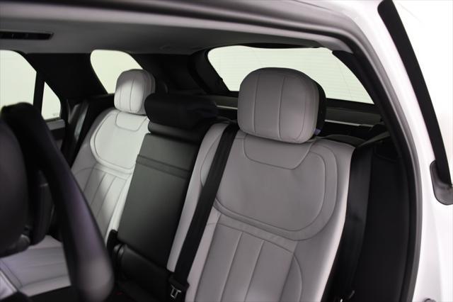 Photo of 2025 Ostuni White Land Rover Range Rover Sport