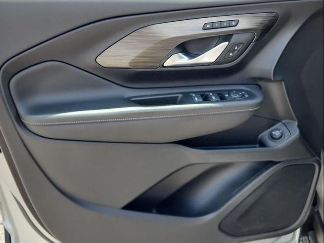 Photo of 2022 Quicksilver Metallic GMC Terrain