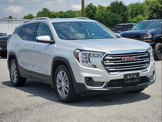 Photo of 2022 Quicksilver Metallic GMC Terrain