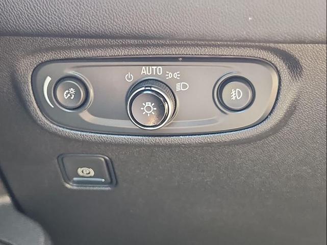 Photo of 2022 Quicksilver Metallic GMC Terrain
