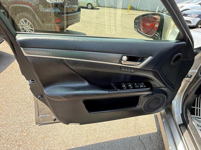 Photo of 2016 Silver Lexus GS 350