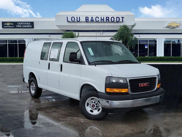 2022 GMC Savana 2500