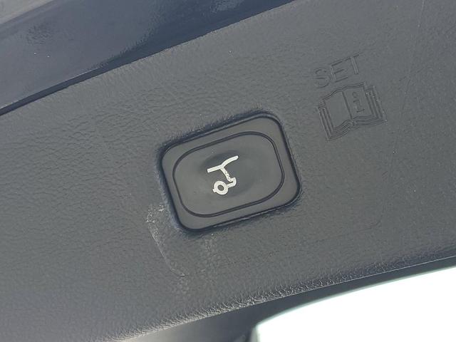 Photo of 2024 Agate Black Metal Ford Edge