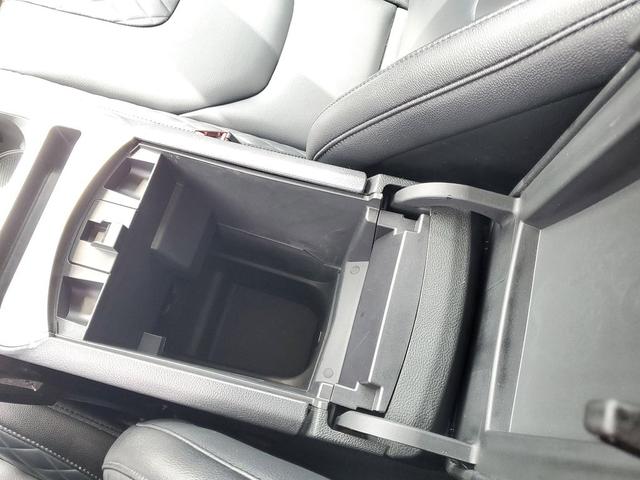 Photo of 2024 Agate Black Metal Ford Edge