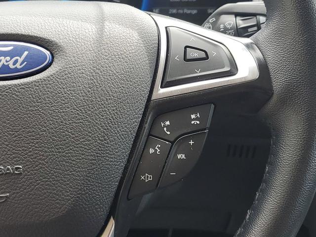 Photo of 2024 Agate Black Metal Ford Edge