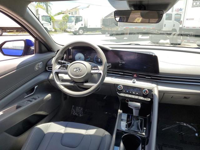 Photo of 2023 Intense Blue Hyundai ELANTRA