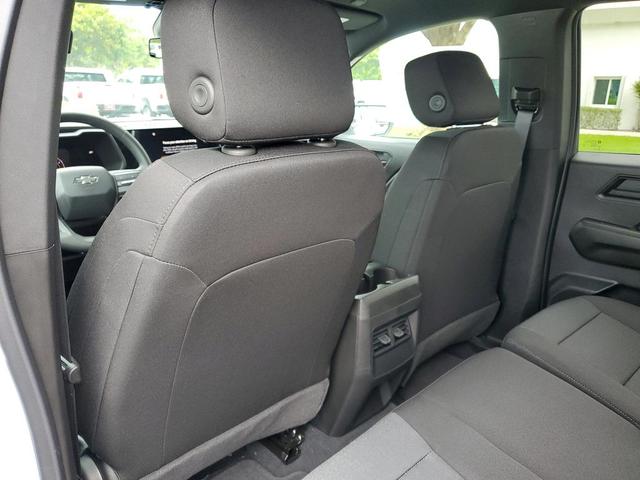 Photo of 2025 Summit White Chevrolet Colorado