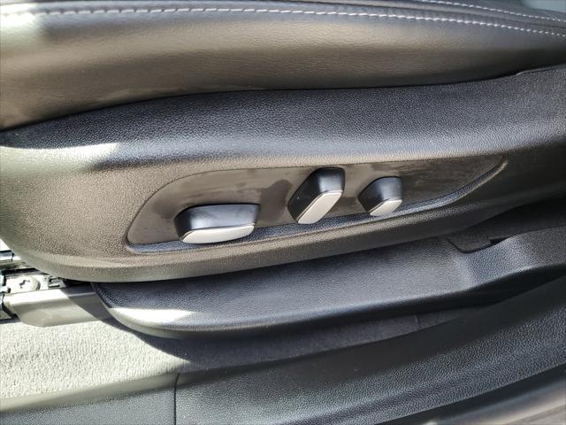 Photo of 2024 Stellar Black Metallic Cadillac XT6