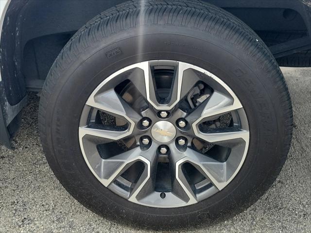 Photo of 2023 Summit White Chevrolet Silverado 1500
