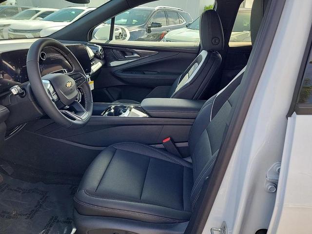 Photo of 2025 Summit White Chevrolet Blazer EV
