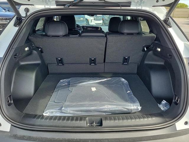 Photo of 2025 Summit White Chevrolet Blazer EV