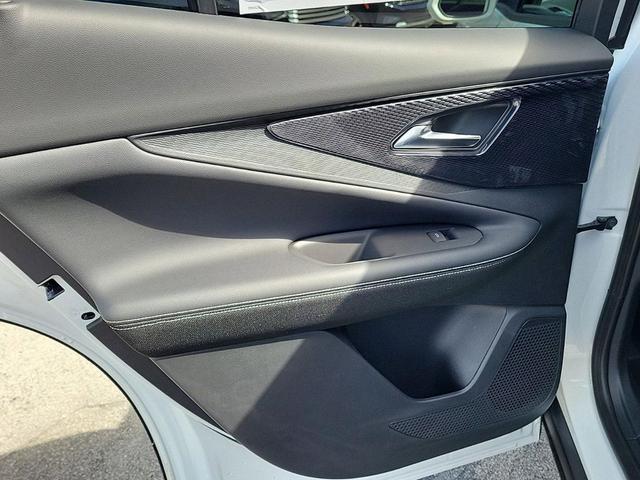 Photo of 2025 Summit White Chevrolet Blazer EV