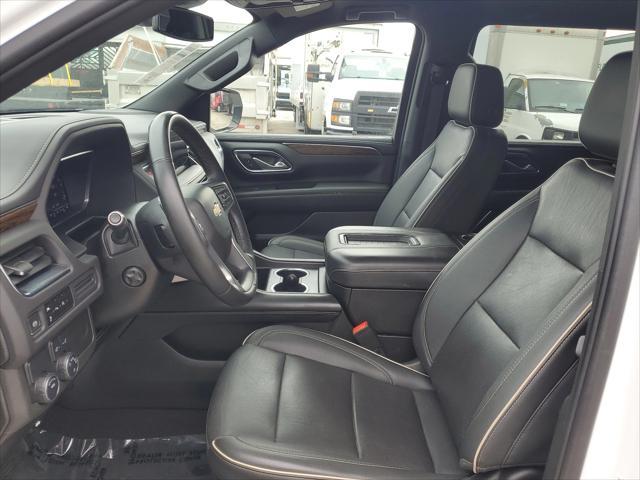 Photo of 2023 Summit White Chevrolet Suburban