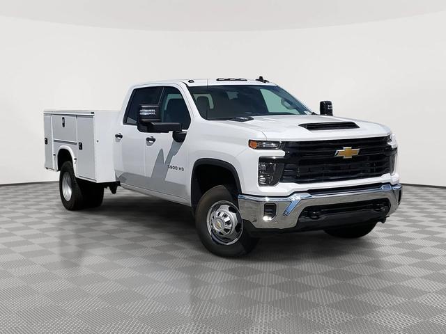Photo of 2024 Summit White Chevrolet Silverado 3500
