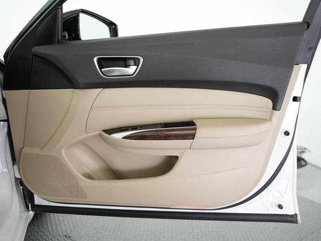 Photo of 2020 Platinum White Acura TLX