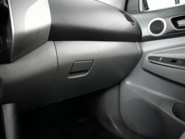 Photo of 2015 Silver Sky Metallic Toyota Tacoma