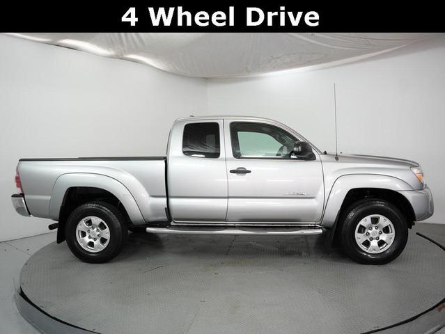 Photo of 2015 Silver Sky Metallic Toyota Tacoma
