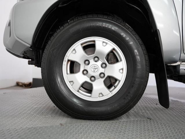 Photo of 2015 Silver Sky Metallic Toyota Tacoma