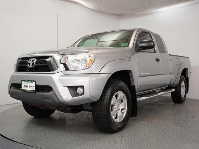 Photo of 2015 Silver Sky Metallic Toyota Tacoma