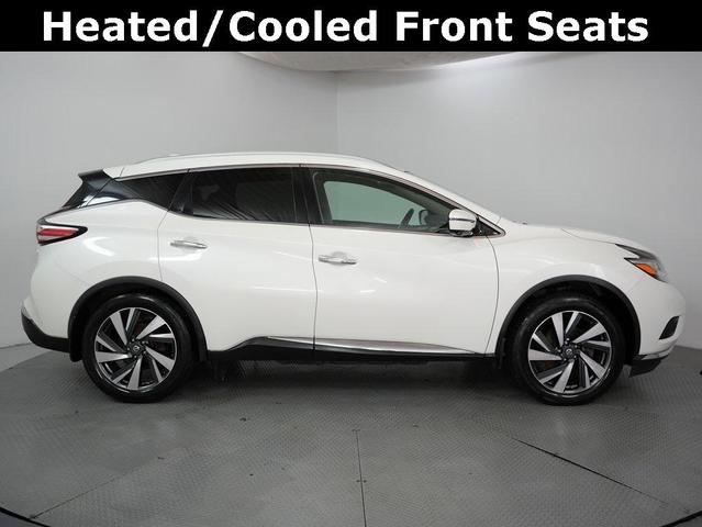 Photo of 2018 Pearl White Nissan Murano