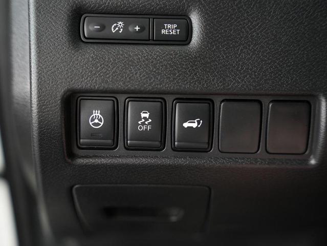 Photo of 2018 Pearl White Nissan Murano