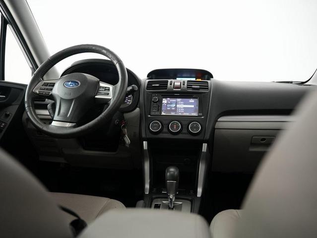 Photo of 2015 Ice Silver Metallic Subaru Forester