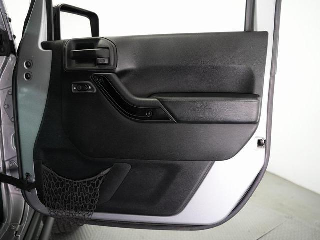 Photo of 2015 Billet Silver Metallic Clearcoat Jeep Wrangler Unlimited